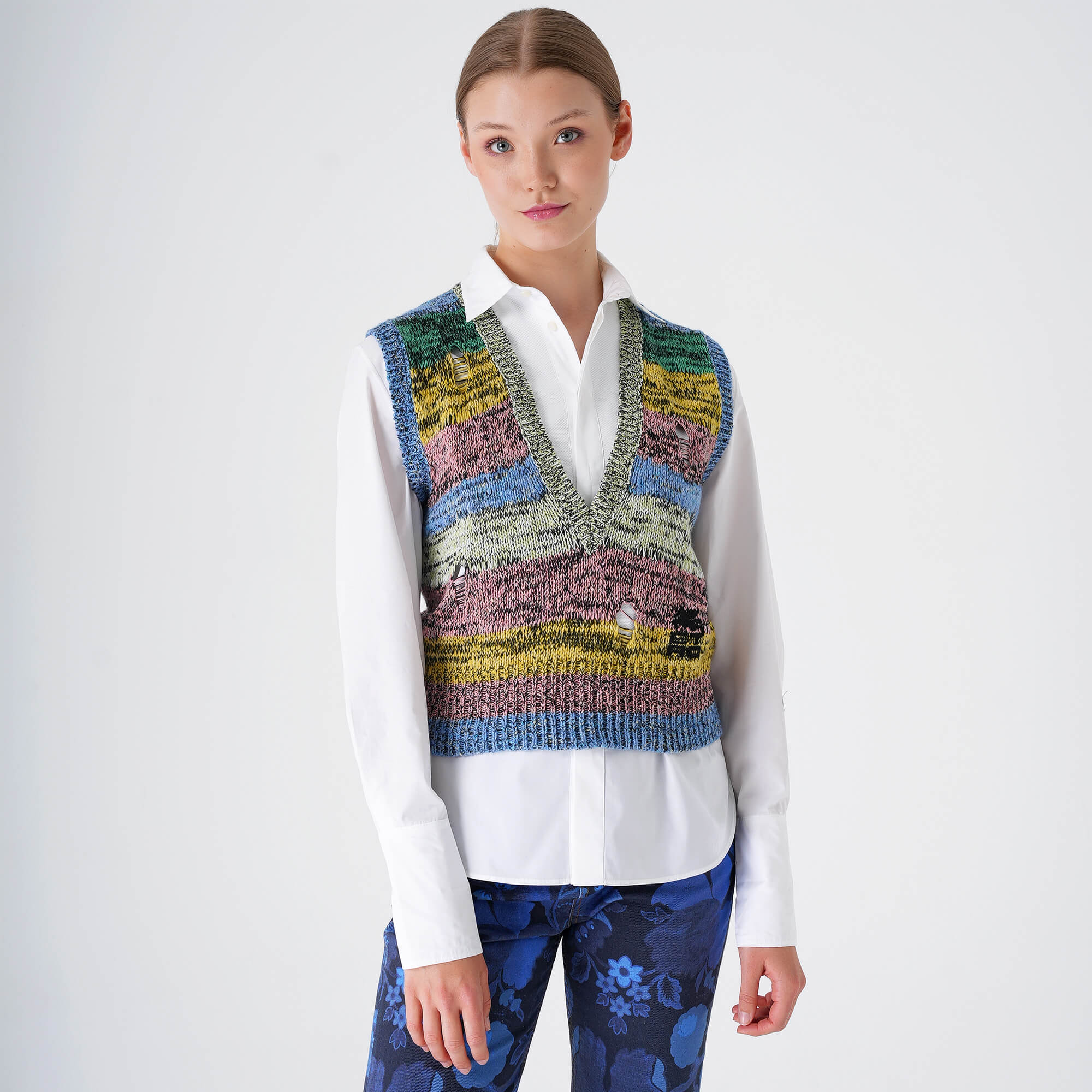 Etro - Multicolor V Neck Patch Sleeveless Sweater